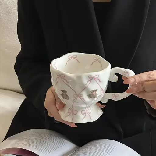 كوب سراميك مزخرف بدب وورد